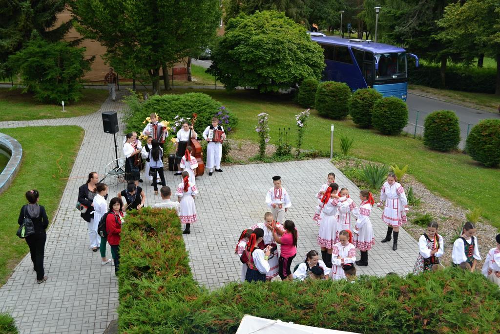 Hotel Rozvoj Klatovy Dış mekan fotoğraf
