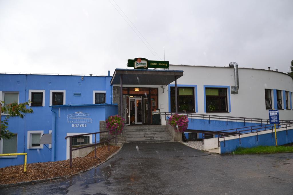Hotel Rozvoj Klatovy Dış mekan fotoğraf